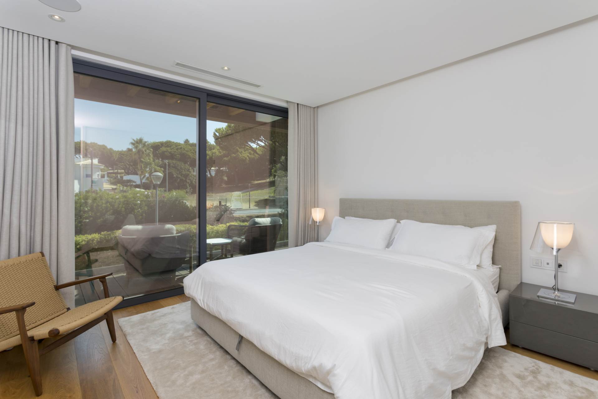 Seabreeze, Dunas Douradas, Algarve, Portugal Seabreeze, Dunas Douradas, Algarve, Portugal