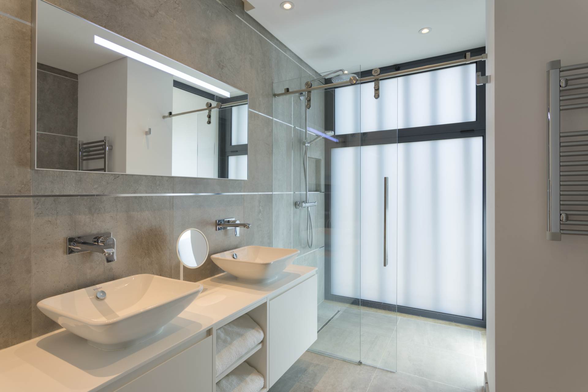 Seabreeze, Dunas Douradas, Algarve, Portugal Seabreeze, Dunas Douradas, Algarve, Portugal