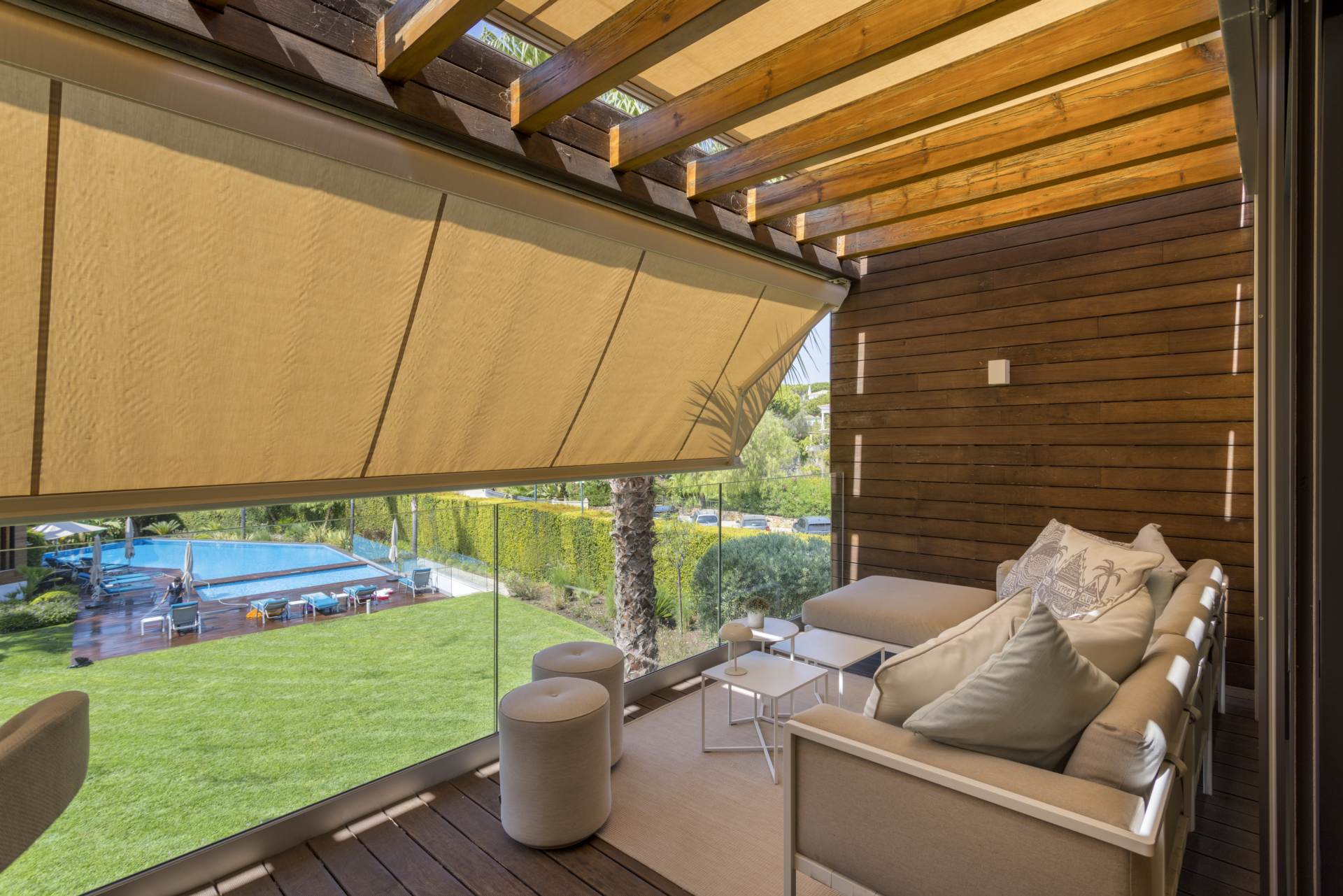 Seabreeze, Dunas Douradas, Algarve, Portugal Seabreeze, Dunas Douradas, Algarve, Portugal