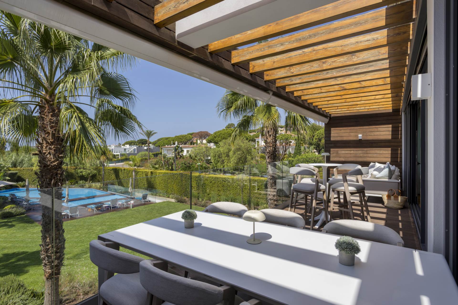 Seabreeze, Dunas Douradas, Algarve, Portugal Seabreeze, Dunas Douradas, Algarve, Portugal