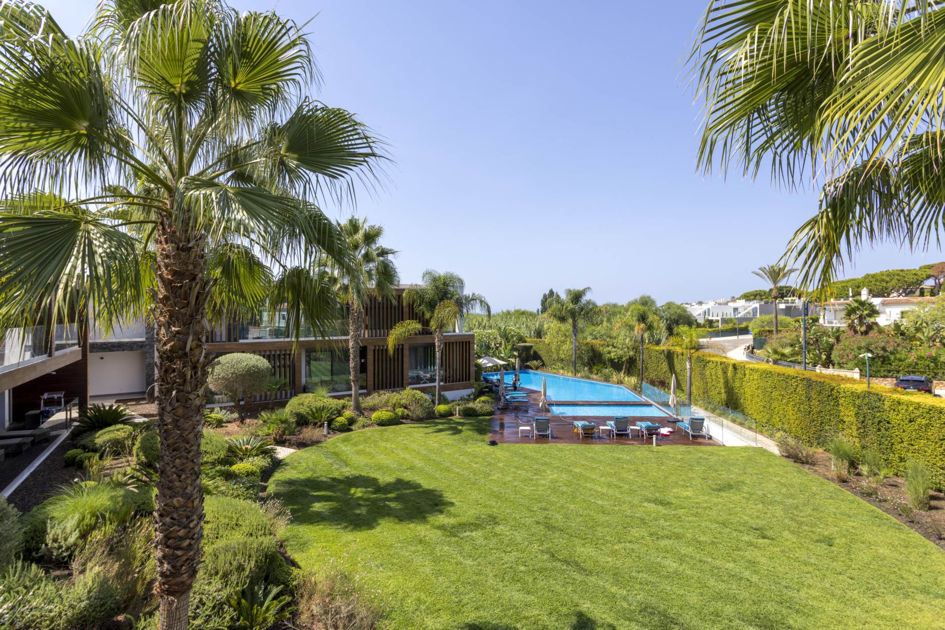 Seabreeze, Dunas Douradas, Algarve, Portugal Seabreeze, Dunas Douradas, Algarve, Portugal