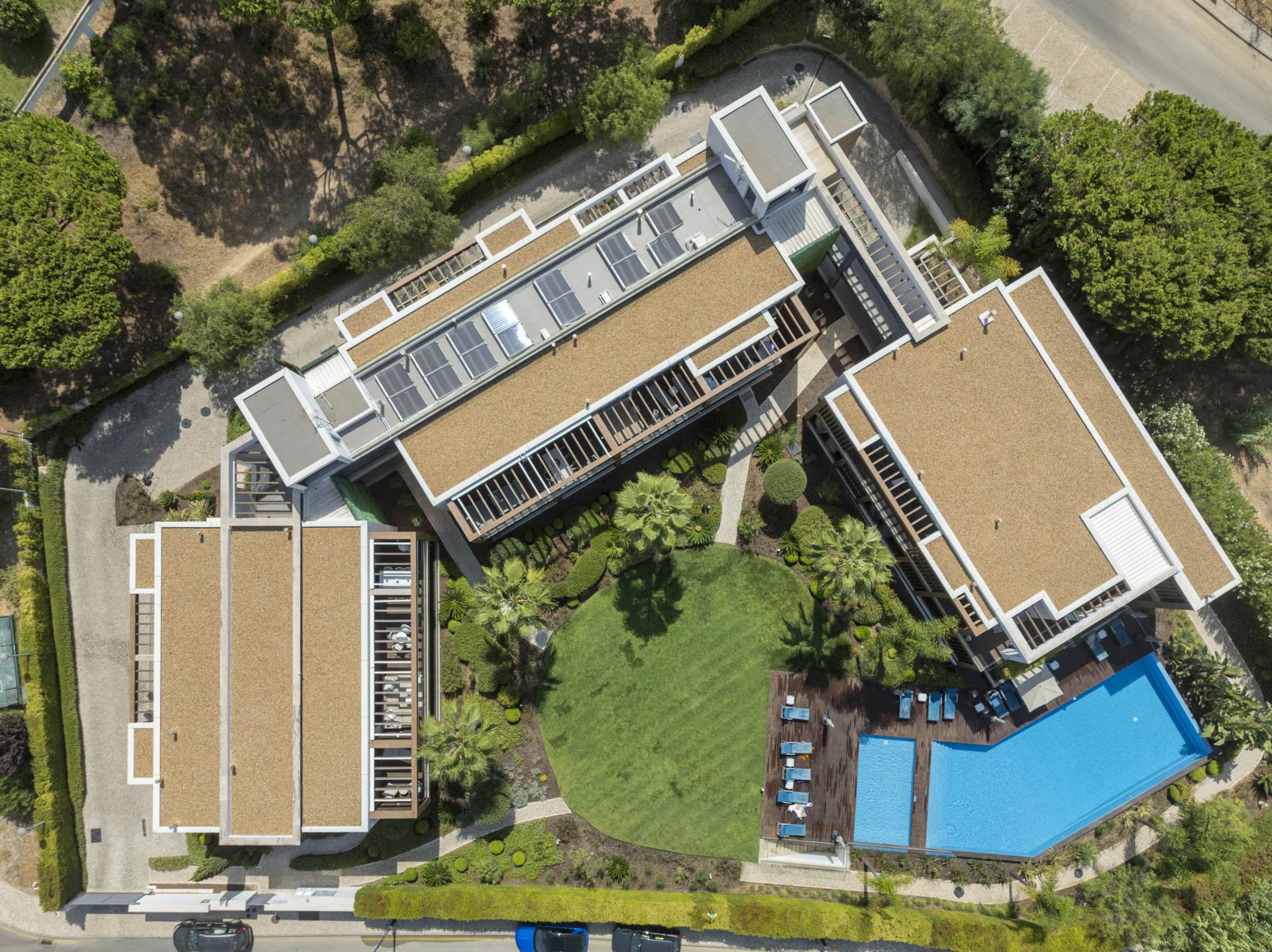 Seabreeze, Dunas Douradas, Algarve, Portugal Seabreeze, Dunas Douradas, Algarve, Portugal