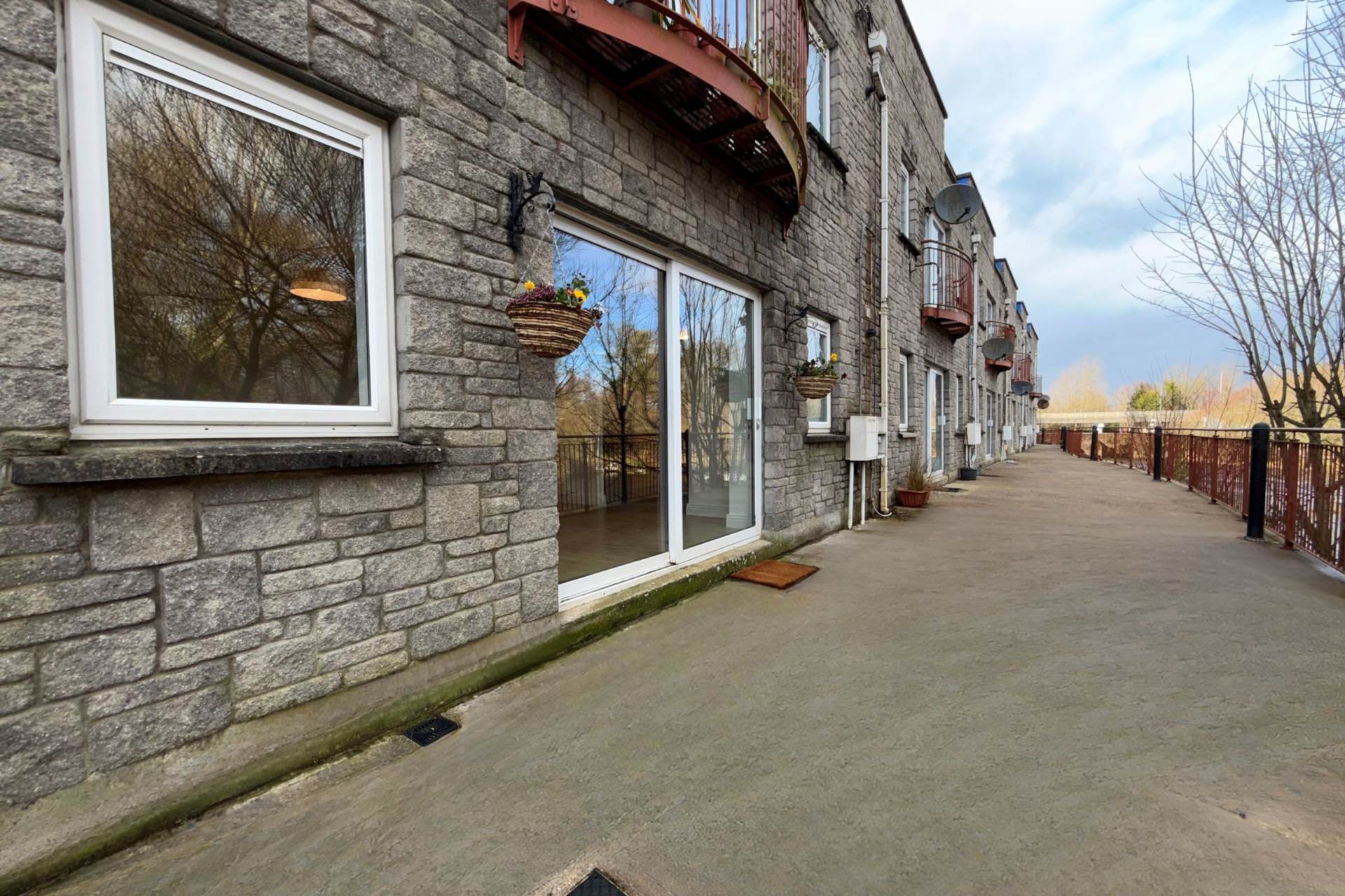 40 Riverfront Apartments, The Square, Annacotty, Limerick