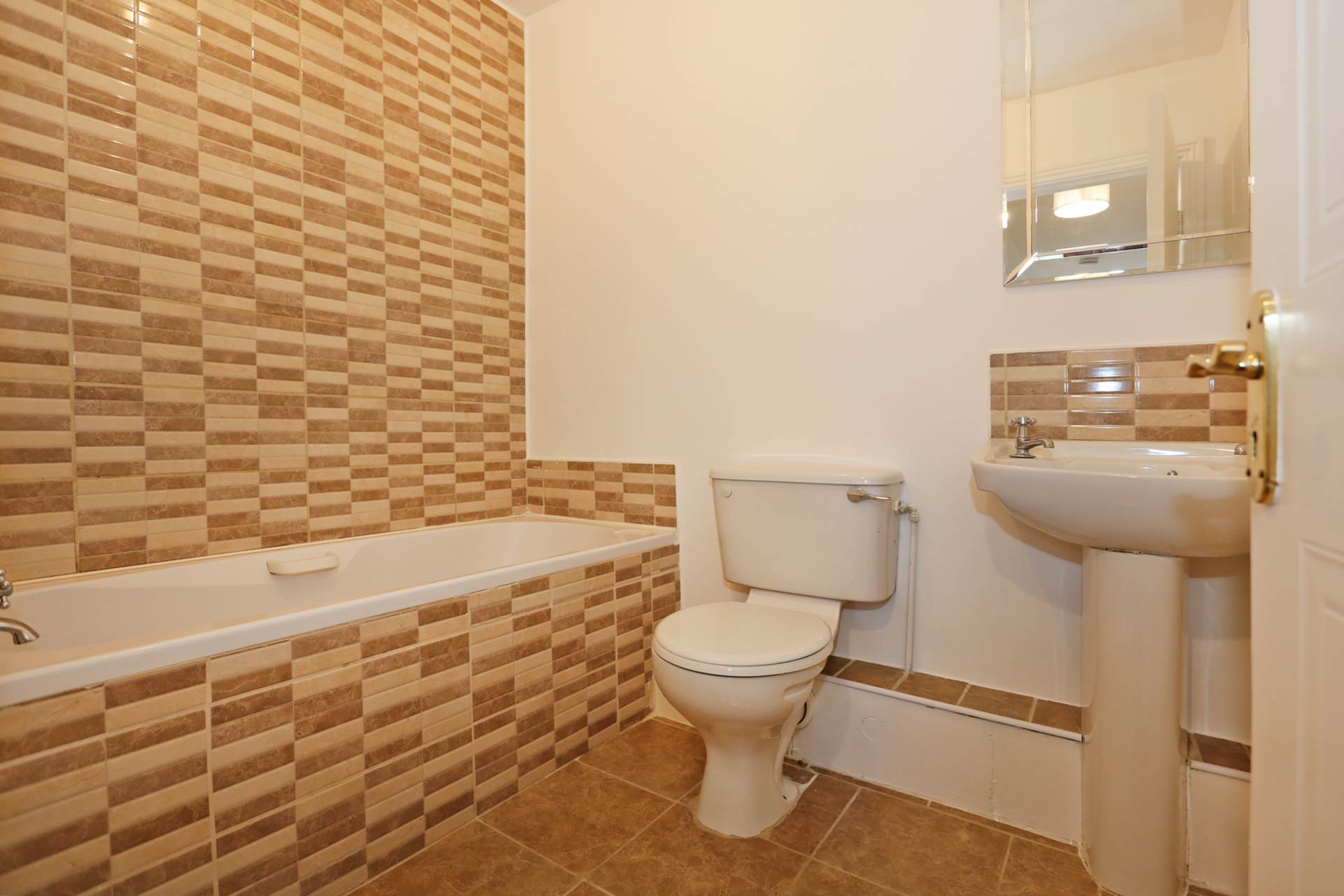 40 Riverfront Apartments, The Square, Annacotty, Limerick