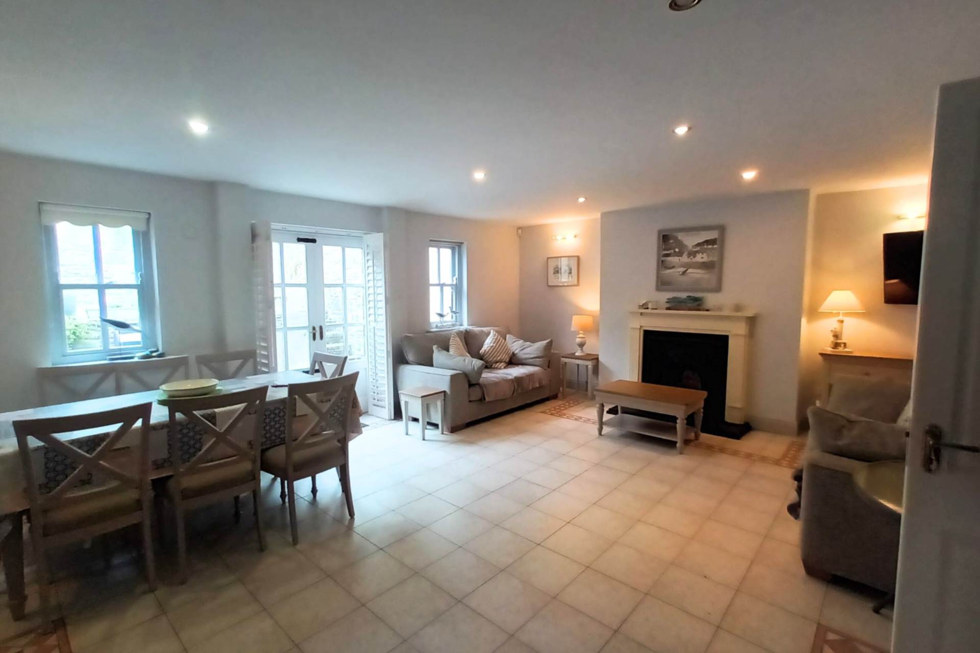 2 The Compass, Kilkee, Co. Clare