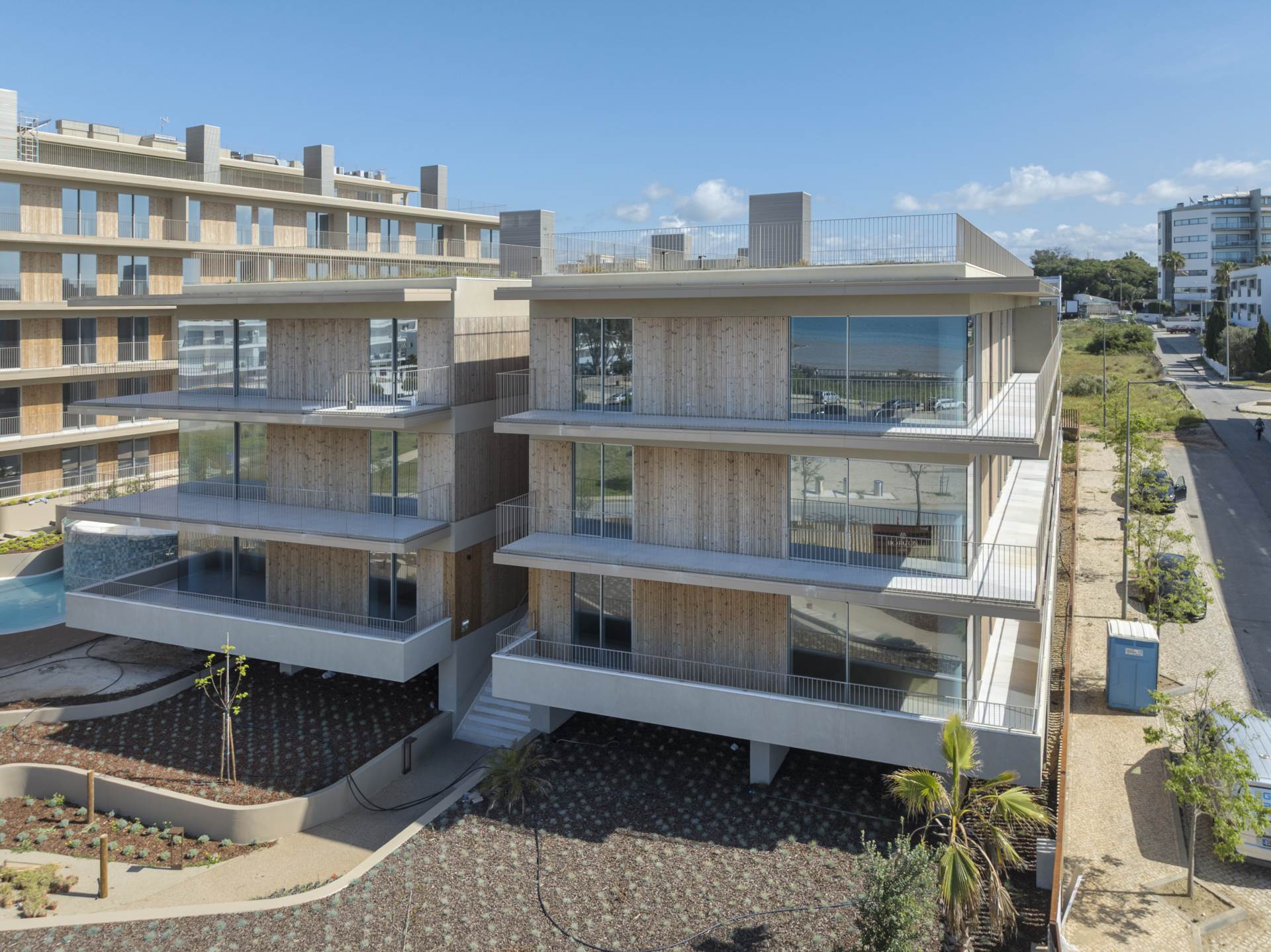 Luxury Two Bedroom Apartment, Praia Do Forte Novo, Quarteria, Algarve, Portugal