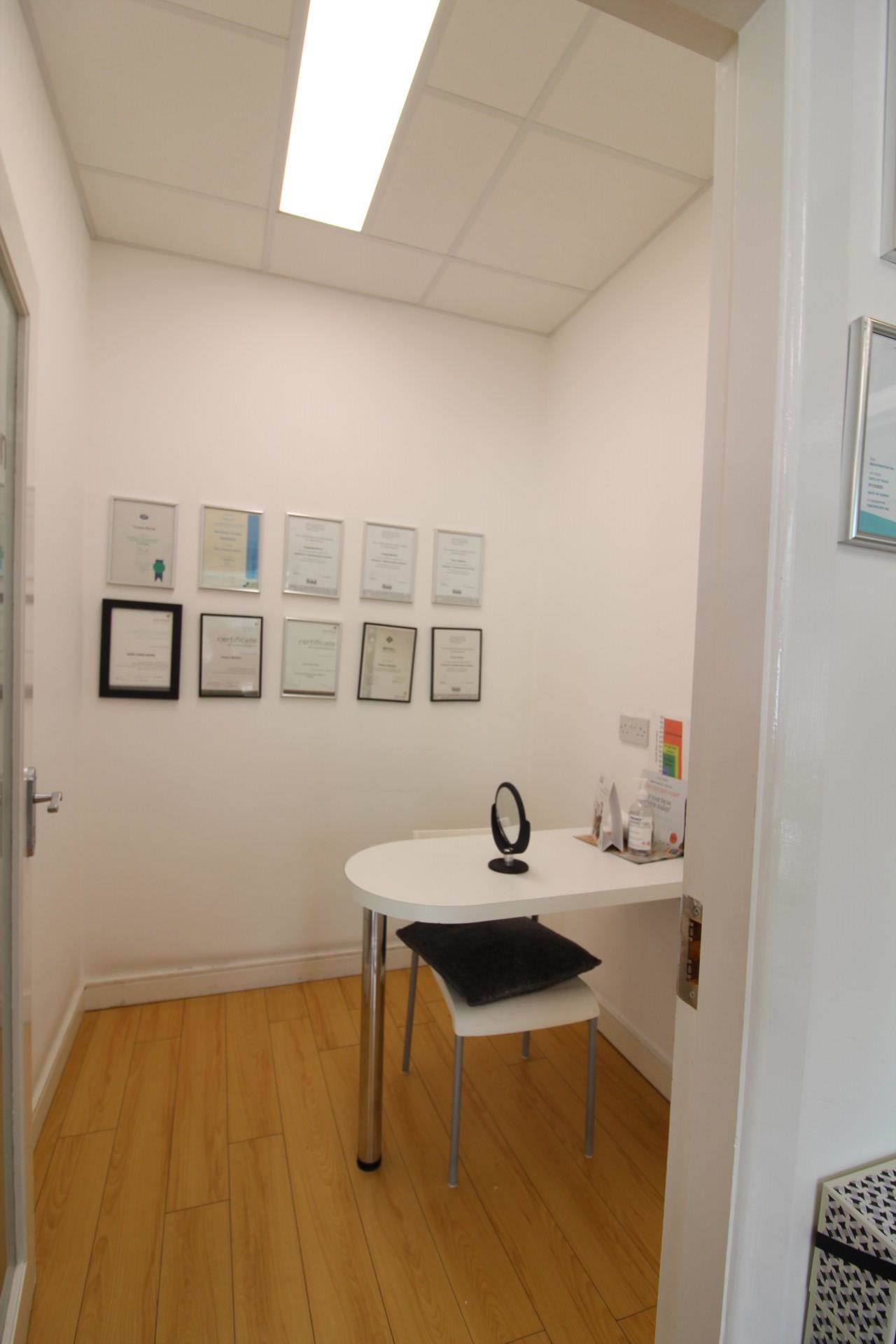 Unit 3, Aldi Centre, Old Lucan Road, Palmerstown, Dublin 20. D20 TR90