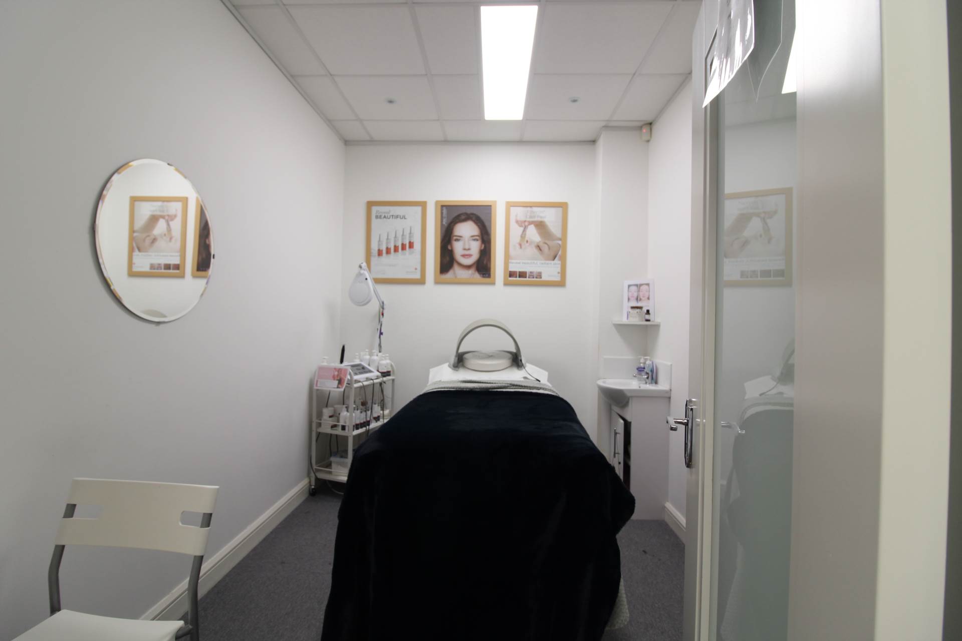 Unit 3, Aldi Centre, Old Lucan Road, Palmerstown, Dublin 20. D20 TR90