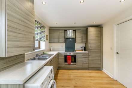 Woollin Avenue, Tingley, Image 6