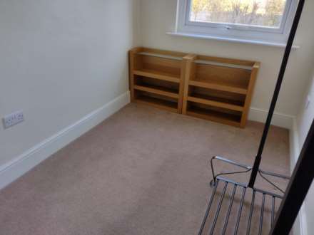Listing Drive, Liversedge, Image 9