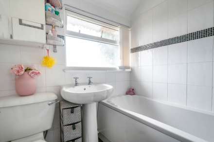 Ingle Avenue, Morley, Image 10