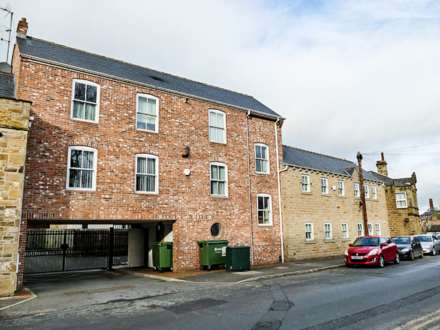 Rhodes Court, Morley, Image 1