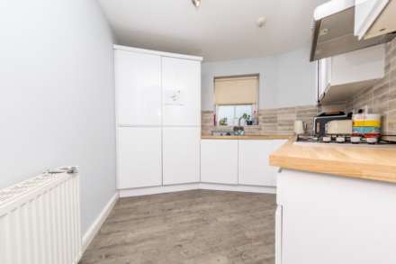 Rhodes Court, Morley, Image 4