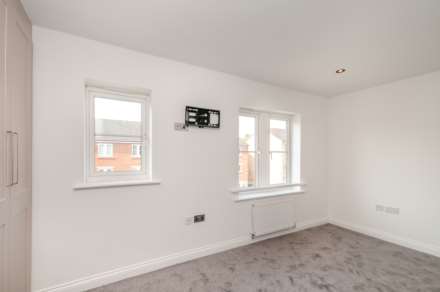Bluebell Road, East Ardsley, Image 22