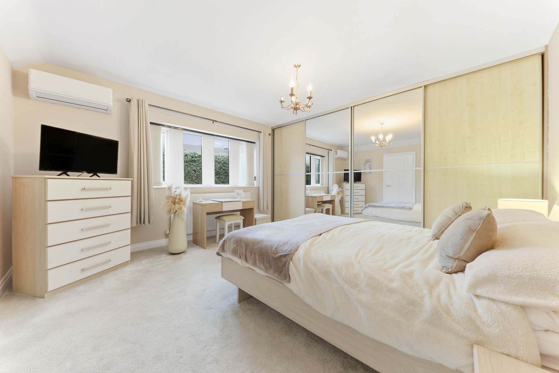 Beechwood House, Tingley, Image 21