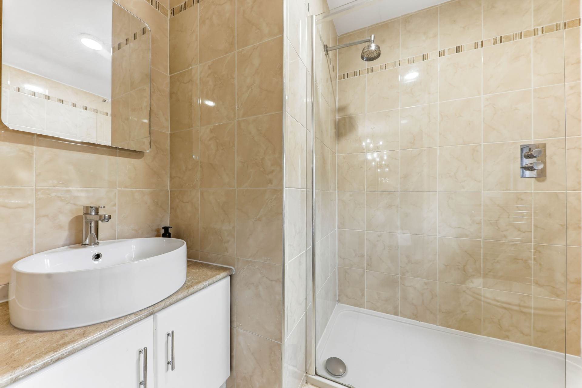 Beechwood House, Tingley, Image 23