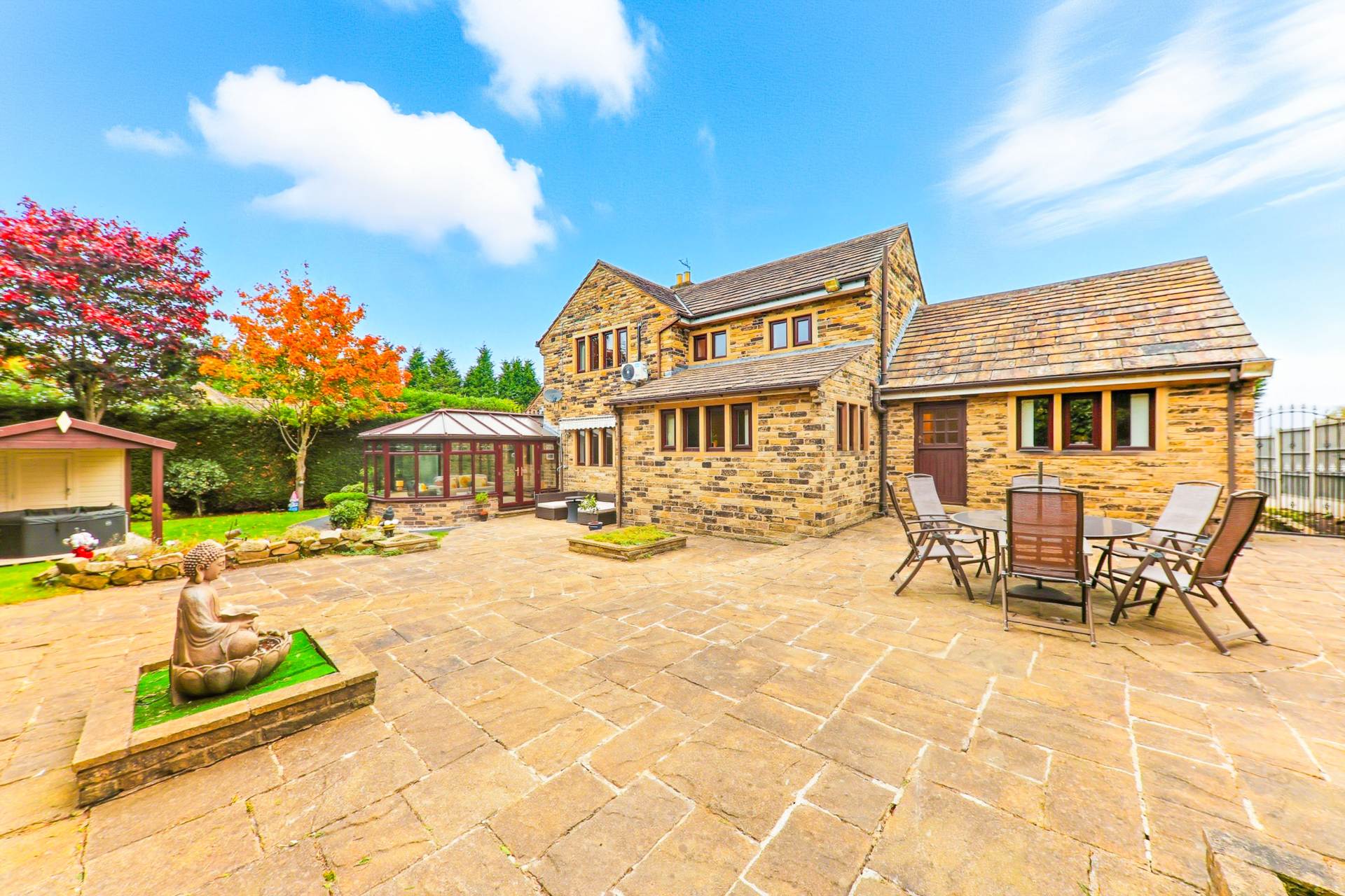 Beechwood House, Tingley, Image 27