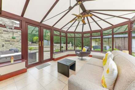 Beechwood House, Tingley, Image 11