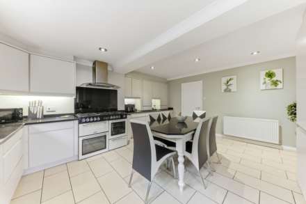 Beechwood House, Tingley, Image 13