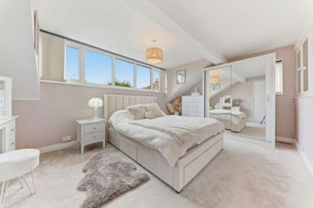 Beechwood House, Tingley, Image 17