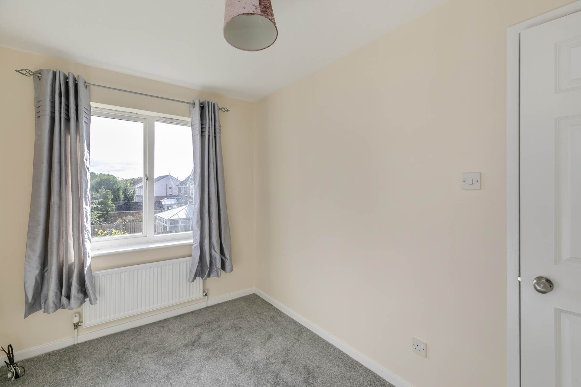 Ascot Gardens, Middleton, Image 9