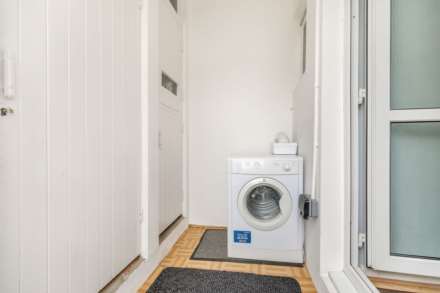 Cottingley Gardens, Leeds, Image 4