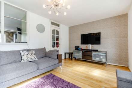 Cottingley Gardens, Leeds, Image 5
