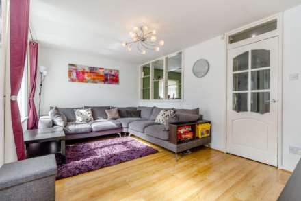 Cottingley Gardens, Leeds, Image 6