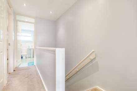 Cottingley Gardens, Leeds, Image 8