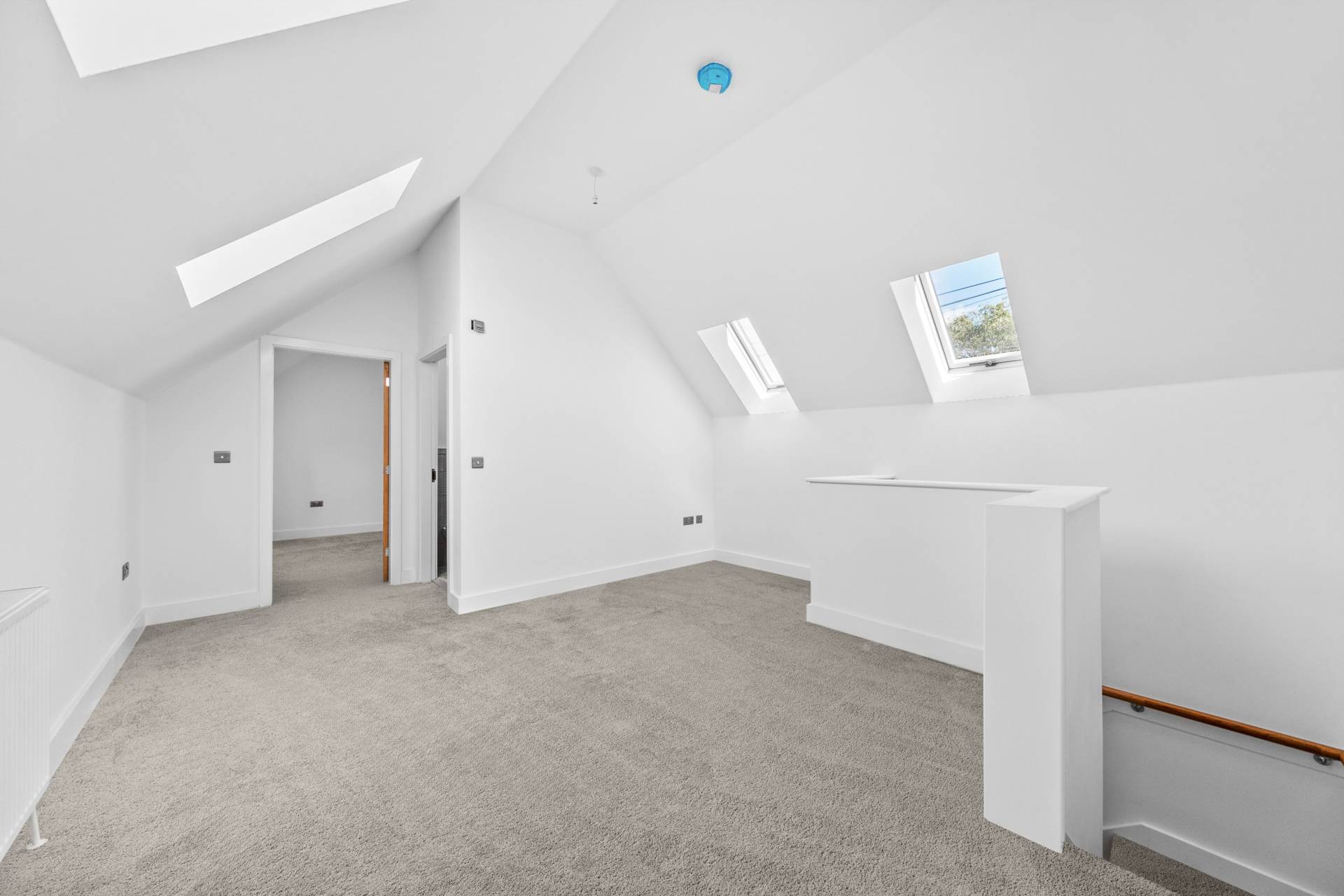 THE WHITEHALL - Dreslintone Close, Bradford, Image 3