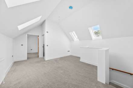 THE WHITEHALL - Dreslintone Close, Bradford, Image 3