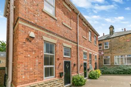 Property For Rent St Edgars Sqaure, Morley, Leeds