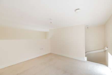 St Edgars Square, Morley, Image 9