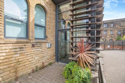 Chapel Loft,    Commercial Street, Morley, Image 3