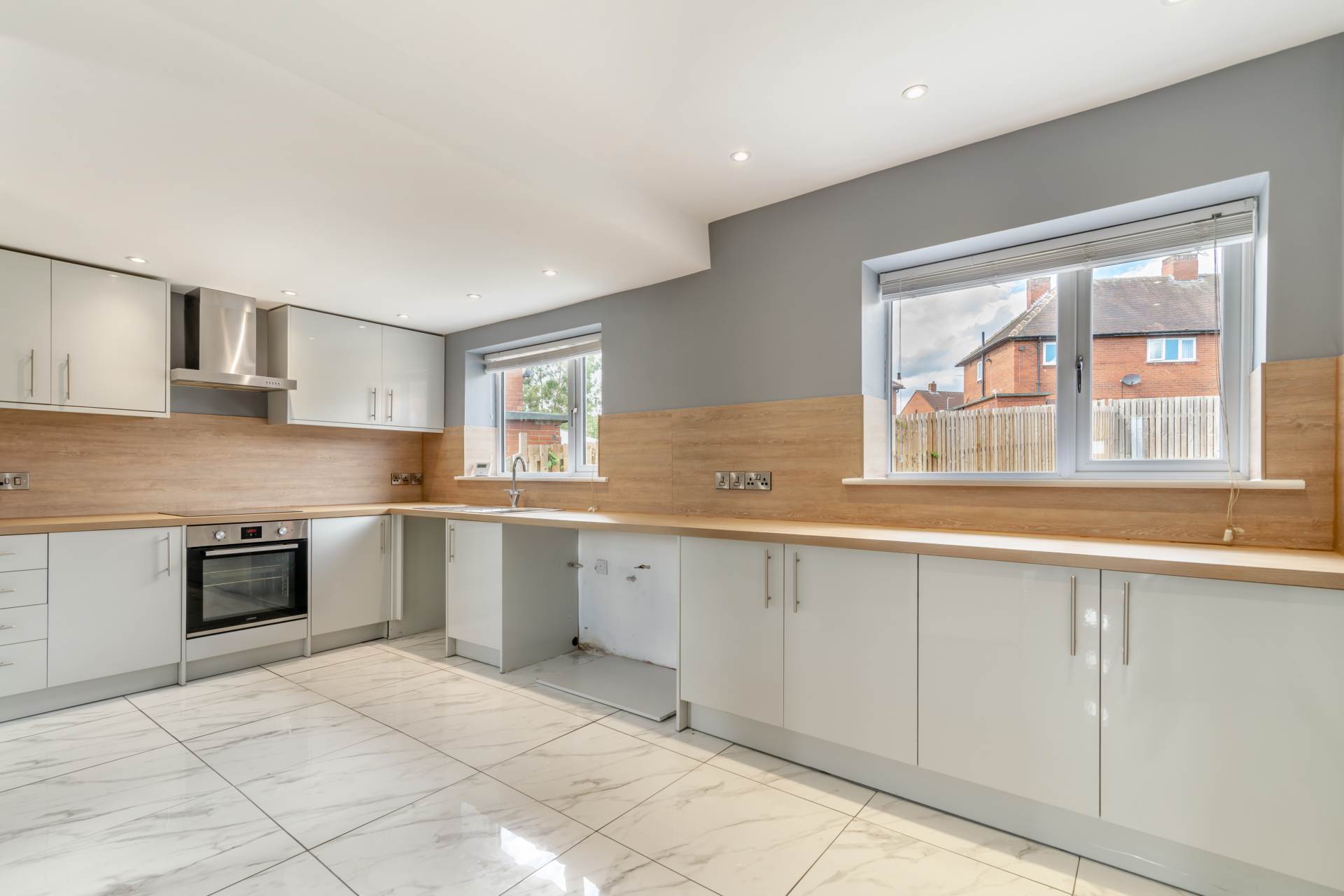 Fairleigh Road, Tingley, Image 3