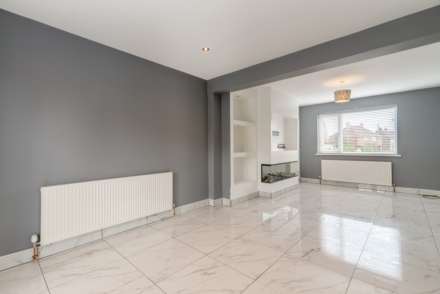 Fairleigh Road, Tingley, Image 5