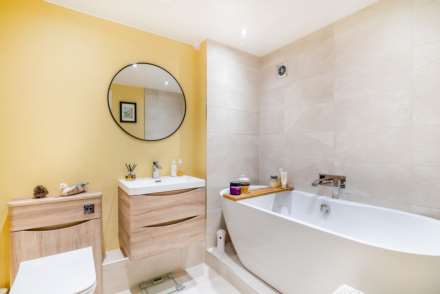 Moorcroft Court, Ossett, Image 3