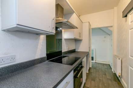 Industrial Street, Horbury, Image 2