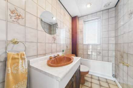 Hilltop Green, Wakefield, Image 7