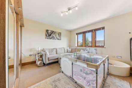 Hill Top Villas, Tingley, Image 13