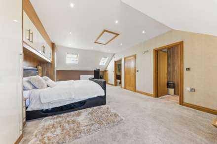 Hill Top Villas, Tingley, Image 18