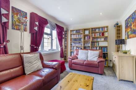 Apple Tree Close, East Ardsley, Image 3