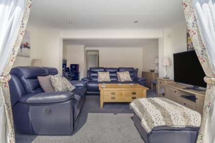 Apple Tree Close, East Ardsley, Image 6
