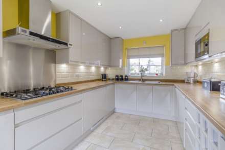 Apple Tree Close, East Ardsley, Image 8
