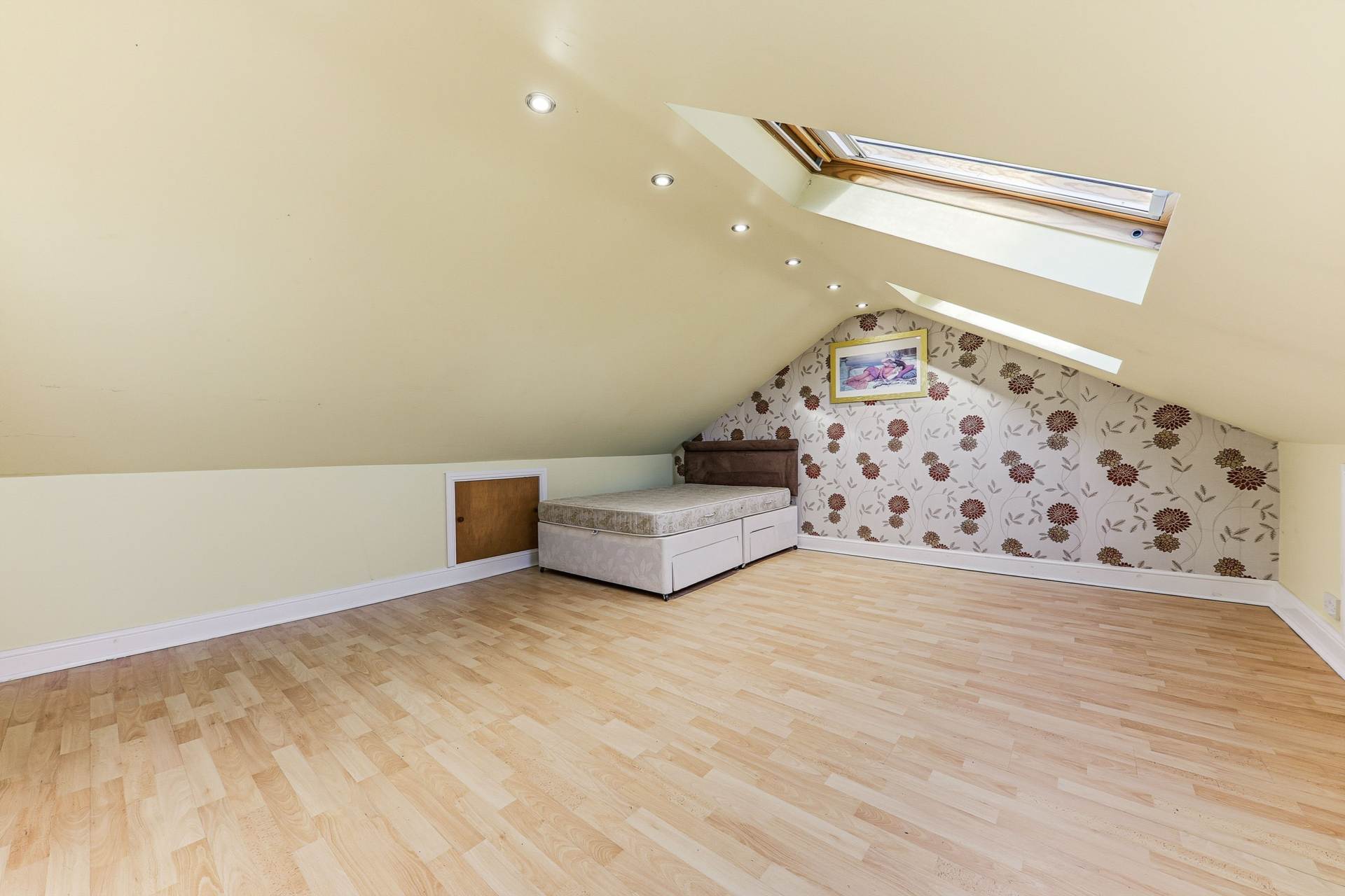 Oyster Close, Morley, Image 13