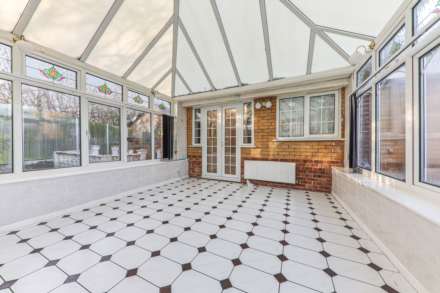 Oyster Close, Morley, Image 10