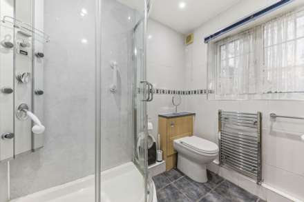 Oyster Close, Morley, Image 11