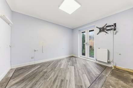 Oyster Close, Morley, Image 5