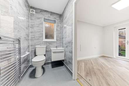 Oyster Close, Morley, Image 6