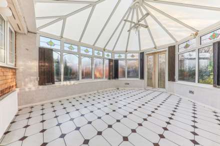 Oyster Close, Morley, Image 9